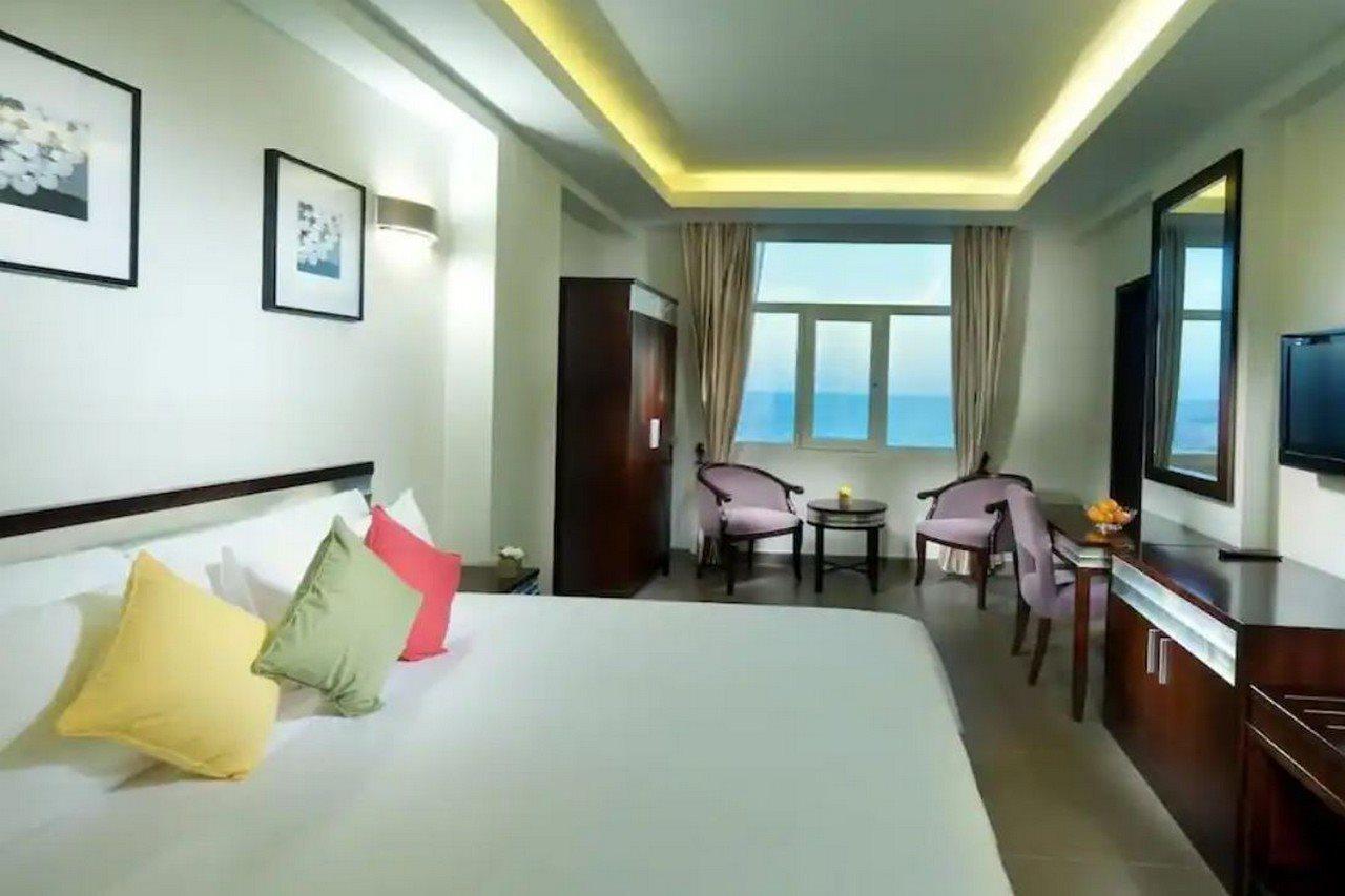 Al Hail Waves Hotel Managed By Centara Маскат Экстерьер фото