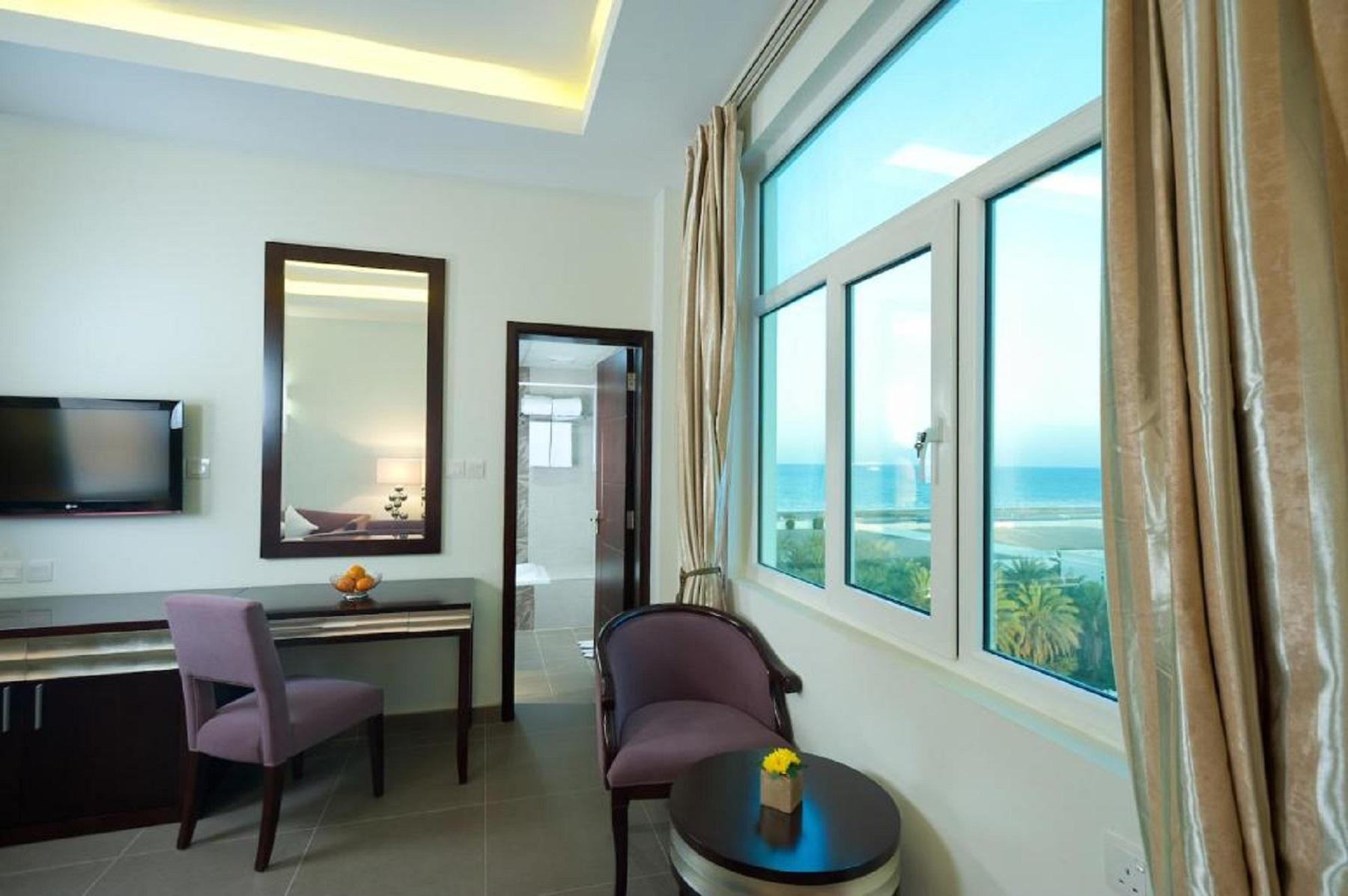 Al Hail Waves Hotel Managed By Centara Маскат Экстерьер фото